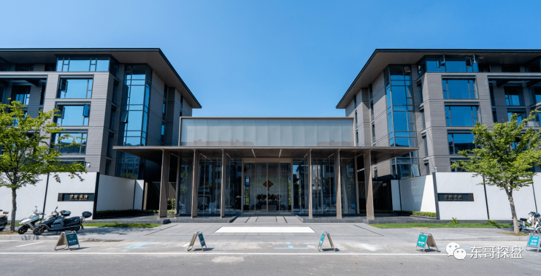 建设10年的北龙湖南岸豪宅区,如今真实什么样?_片区_国际中心_如意