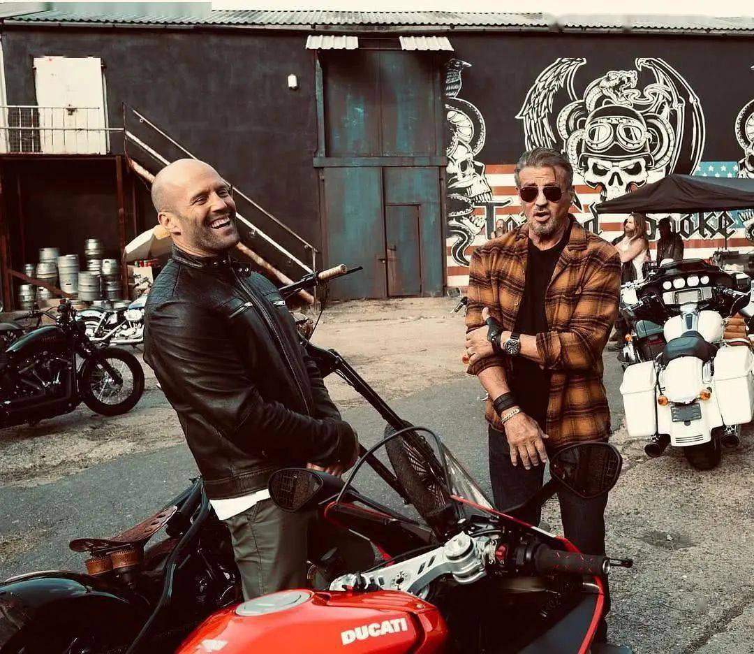 9月15日《敢死队4:最终章》史泰龙携手杰森斯坦森开战_动作_梅根