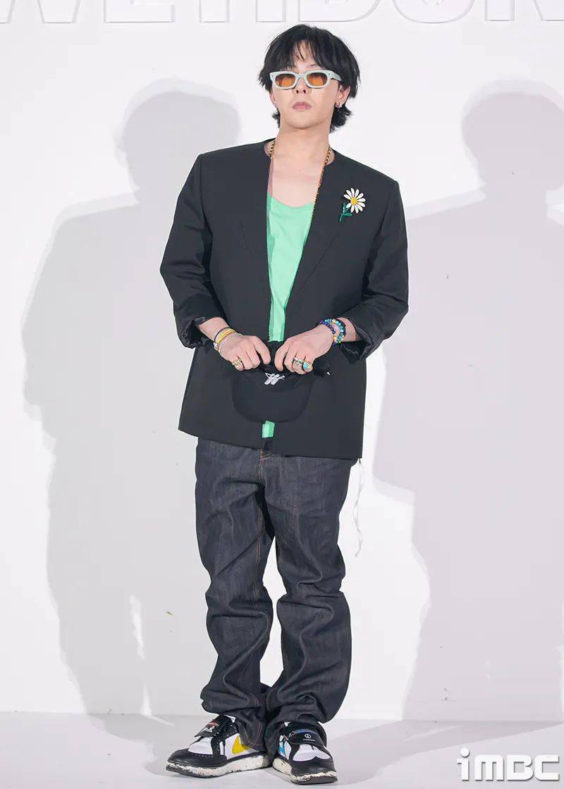 最新权志龙出席we11done活动现场图