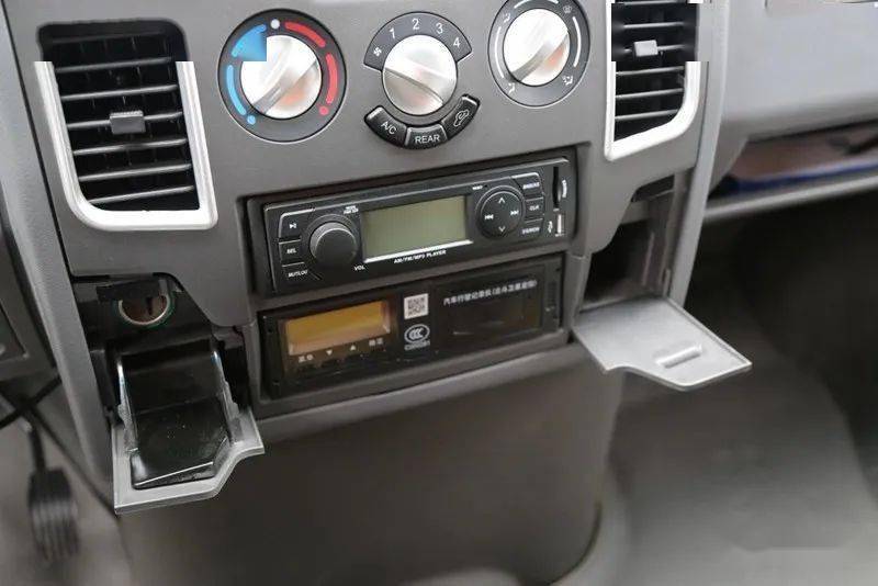 硬核大玩具 南京依维柯欧霸2045四驱露营车_搜狐汽车_搜狐网