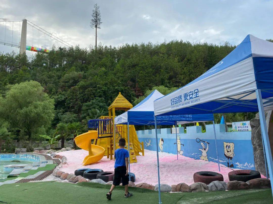 05麻城市菊香人家活动时间:2023年9月8日-9月10日活动对象:全国教师