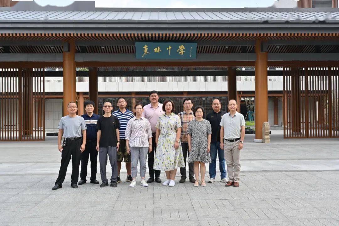 9月1日,无锡市东林中学人民路校区正式启用,师生们拥有了一个敞亮