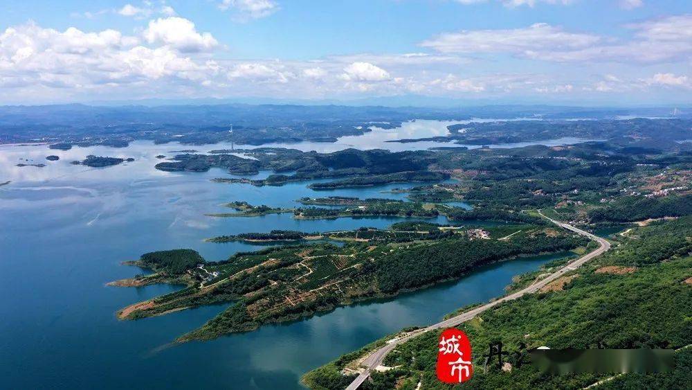 欢迎最大范围的看源头丹江口护水成果,请不用放大镜鸡蛋里面挑骨头!