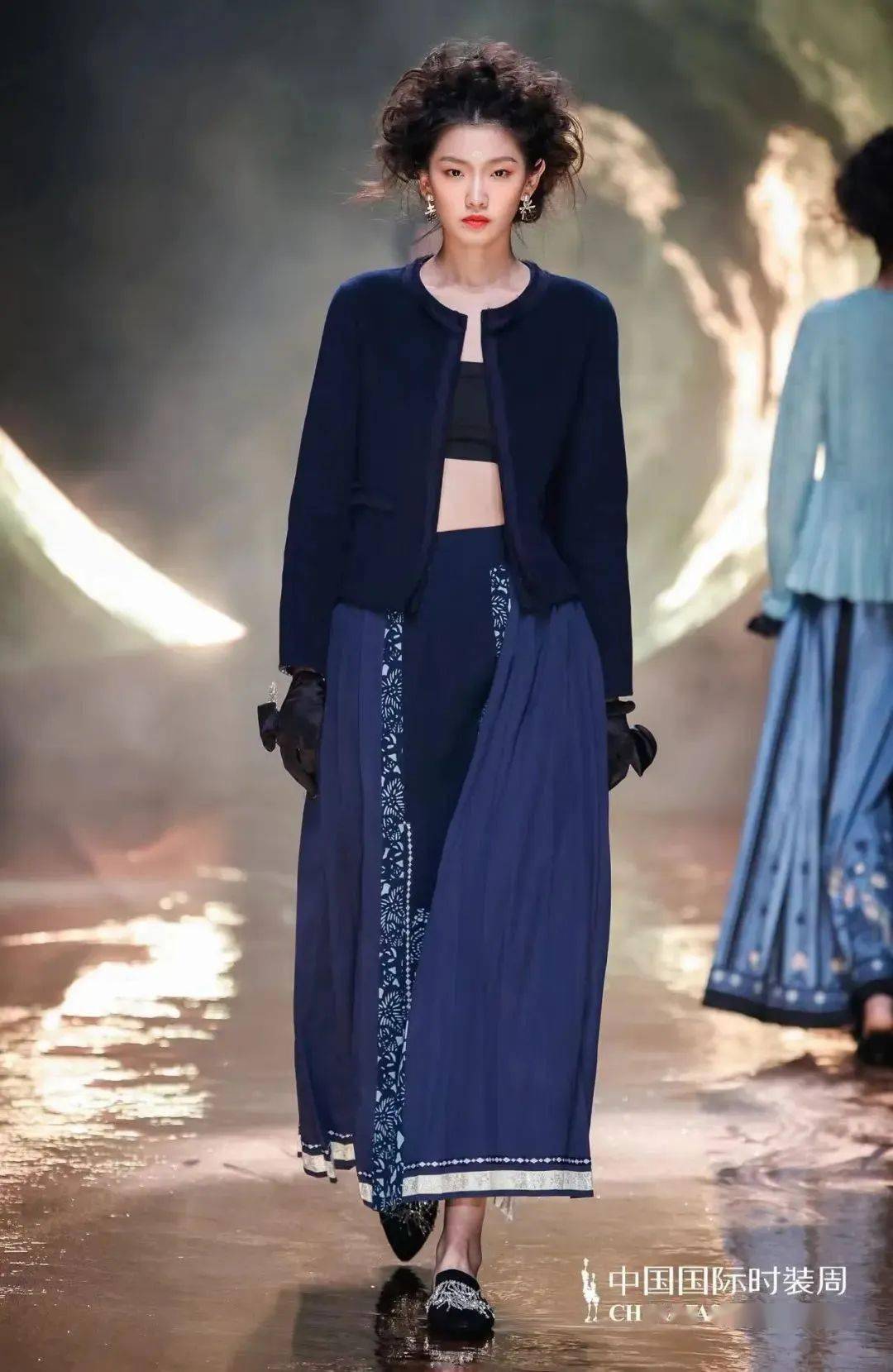 2024春夏中国国际时装周|北服表演助阵「生活在左·林栖」品牌发布大