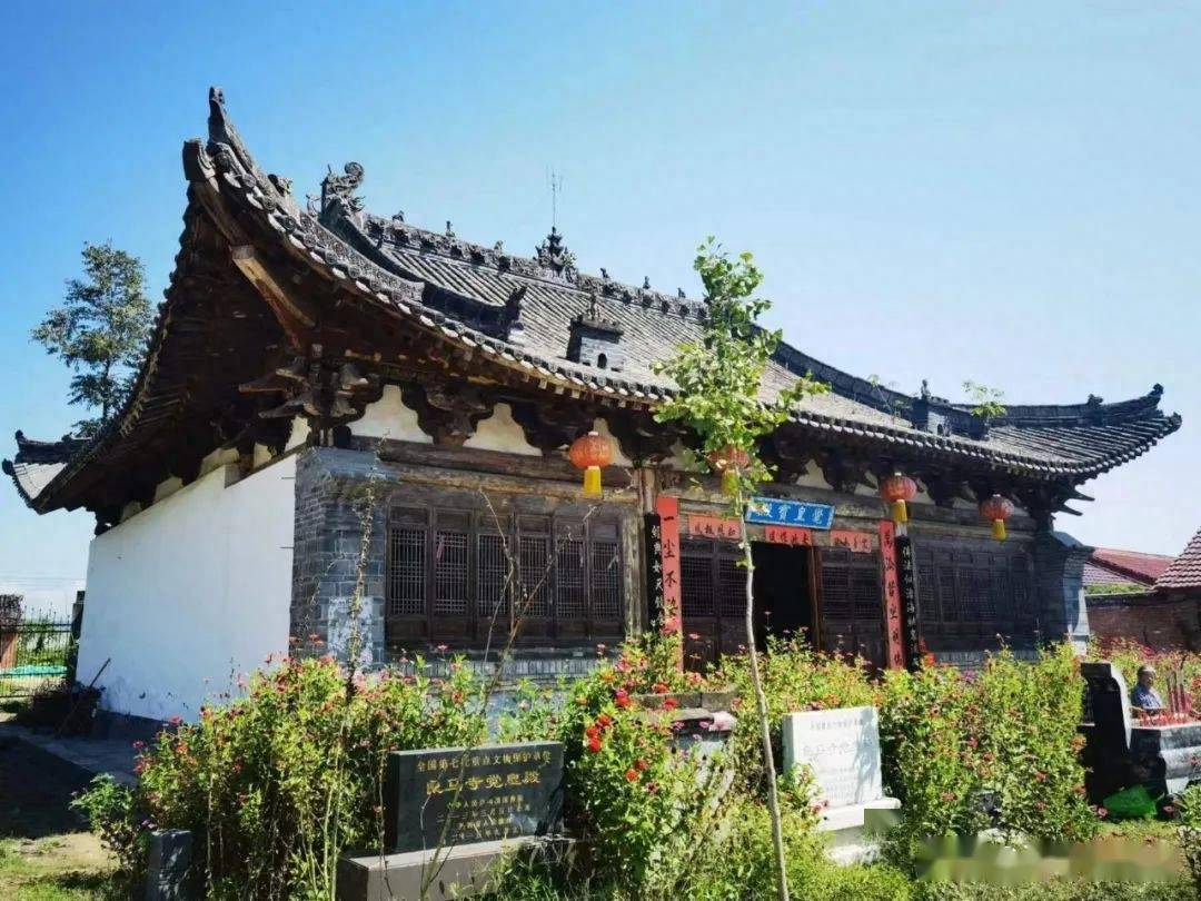 洋县县城以西约17公里处的谢村镇五丰村,有一座始建于元代的建筑,虽历