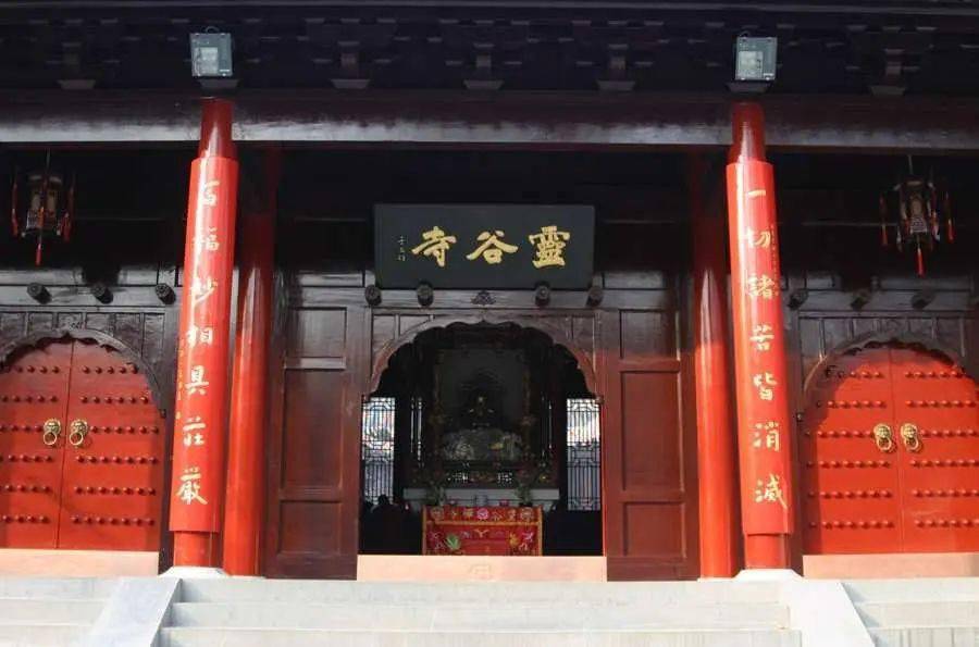 享有"寺中皇宫"之美誉为百寺之首和灵谷寺天界寺并称为金陵三大寺是