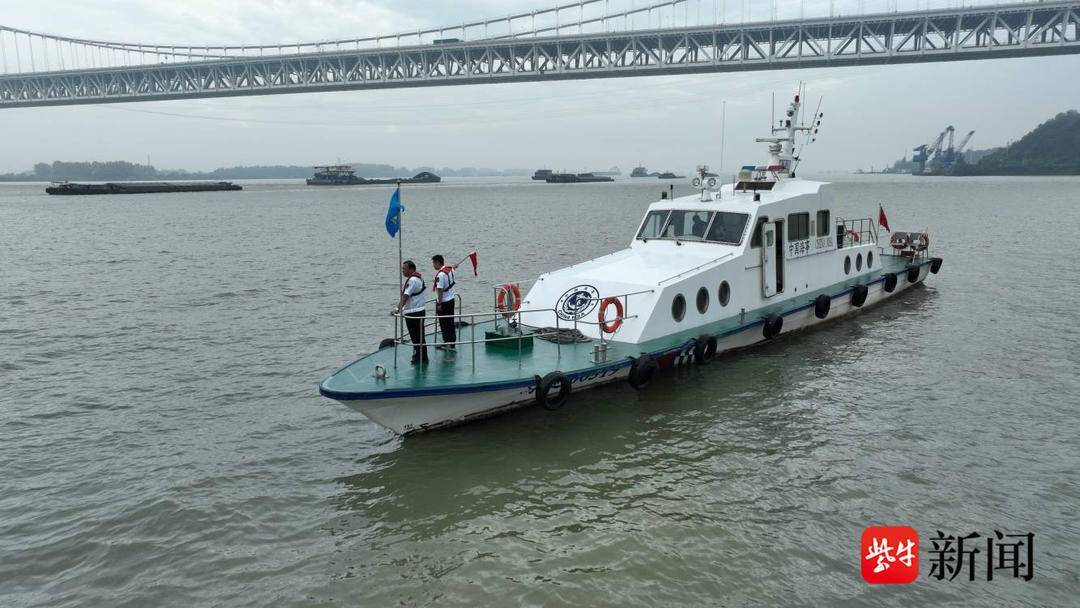 镇江±200 kv五峰山大跨越换线工程首日任务圆满完成 9月18日还有5次