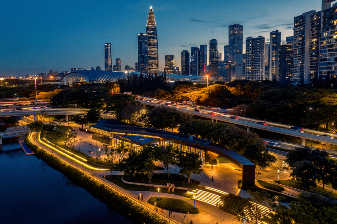 潘紫瑜《多彩大沙河》2022年6月3日摄于深圳南山区大沙河生态长廊