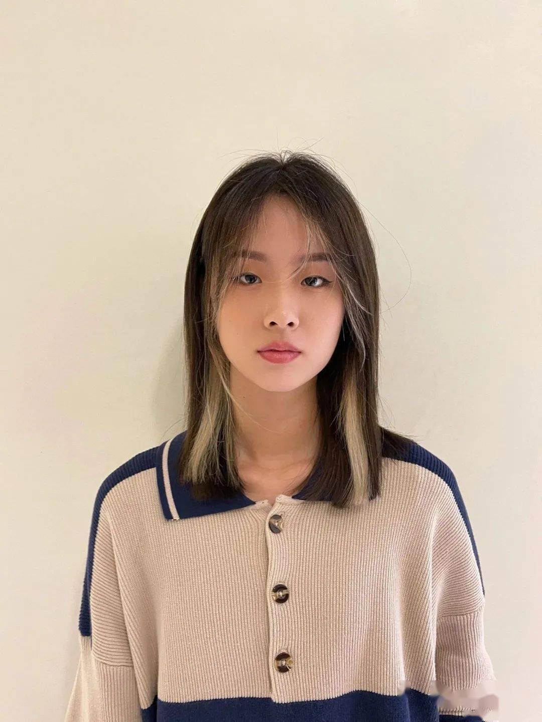 " 挂耳染锁骨发 ",又a又甜又时尚._发型_中国_形象