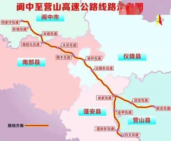 规划区东侧边缘折向东南,下穿达成铁路后至白玉与g5515南大梁高速相接