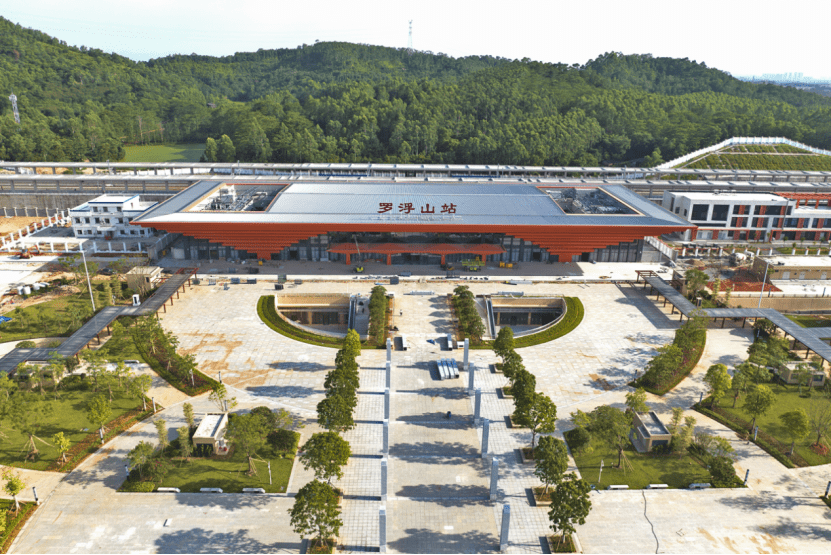 广汕线"一站一景",弘扬沿途城市历史文化,展开高铁