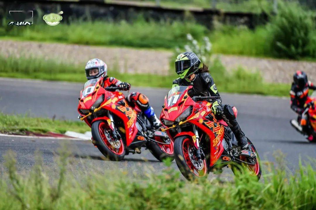 cst正新轮胎携手巾帼女骑燃动赛道_赛事_摩托车_专业