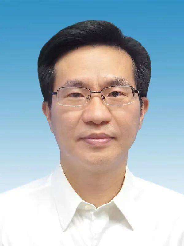 67陈岳峰担任福建省交通运输厅党组书记,厅长