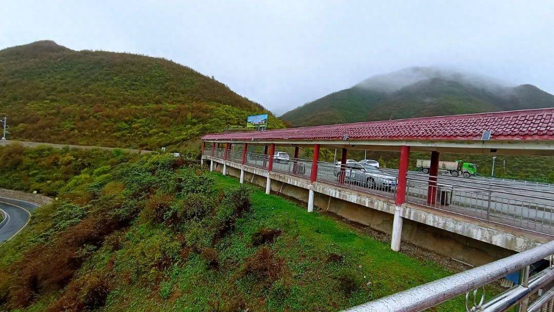 双石门沟景区罗家磨村百美村宿黄香沟露骨山实地打卡,这条高颜值自驾