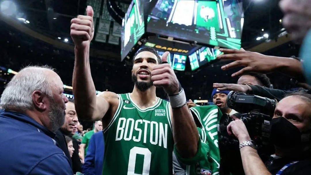 塔图姆_mai_杰伦布朗