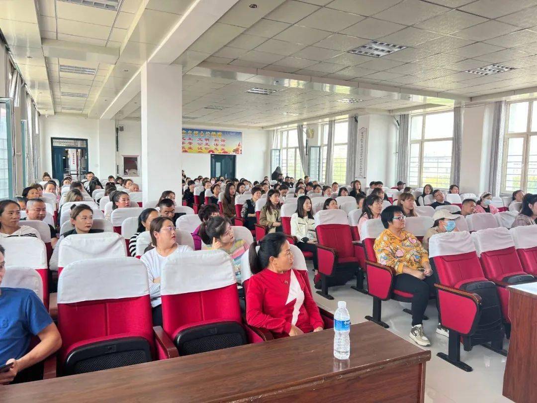 【赋能家庭教育 助力孩子成长】杜尔伯特县妇联家庭教育公益讲堂走进