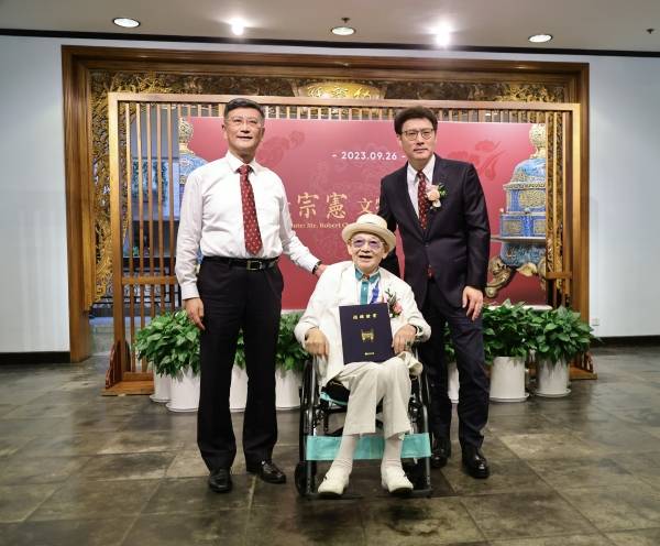 藏家张宗宪捐赠上博文物:这是第一次,还有下次_上海博物馆_先生_珐琅