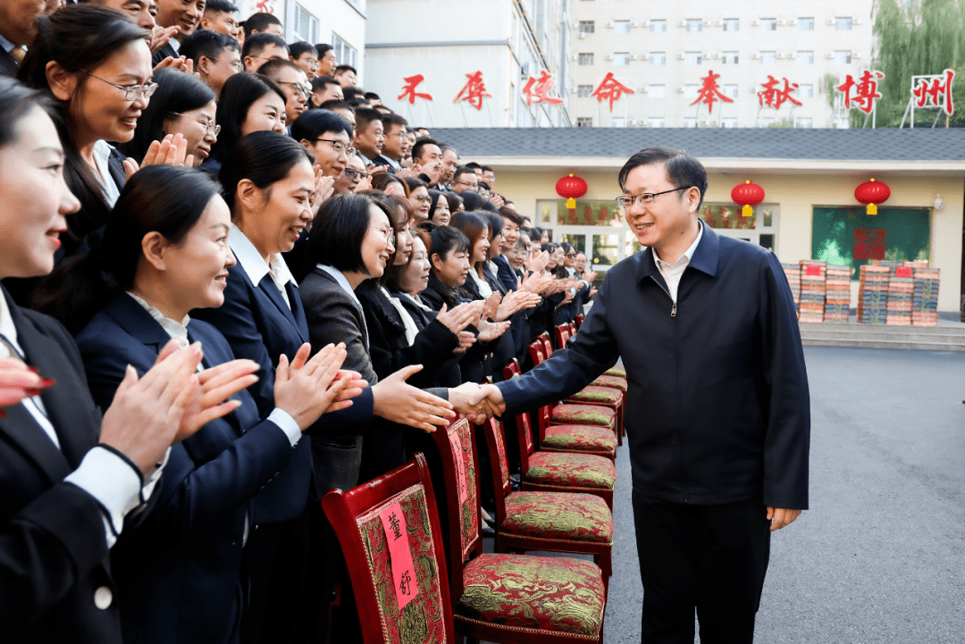 博州领导看望慰问湖北省援疆干部人才_工作_新疆_王贵