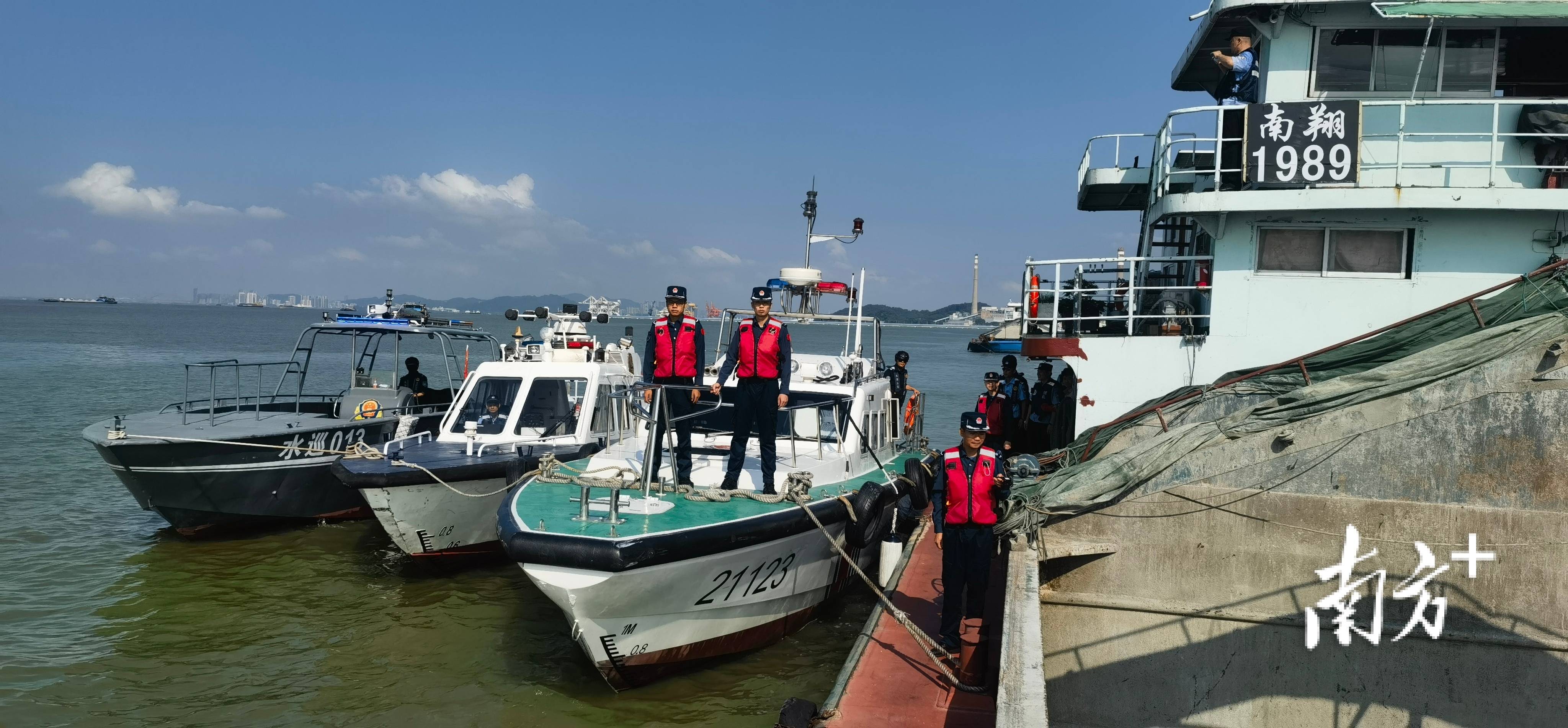 护航双节东莞海警局联合涉海职能部门开展海上执法行动