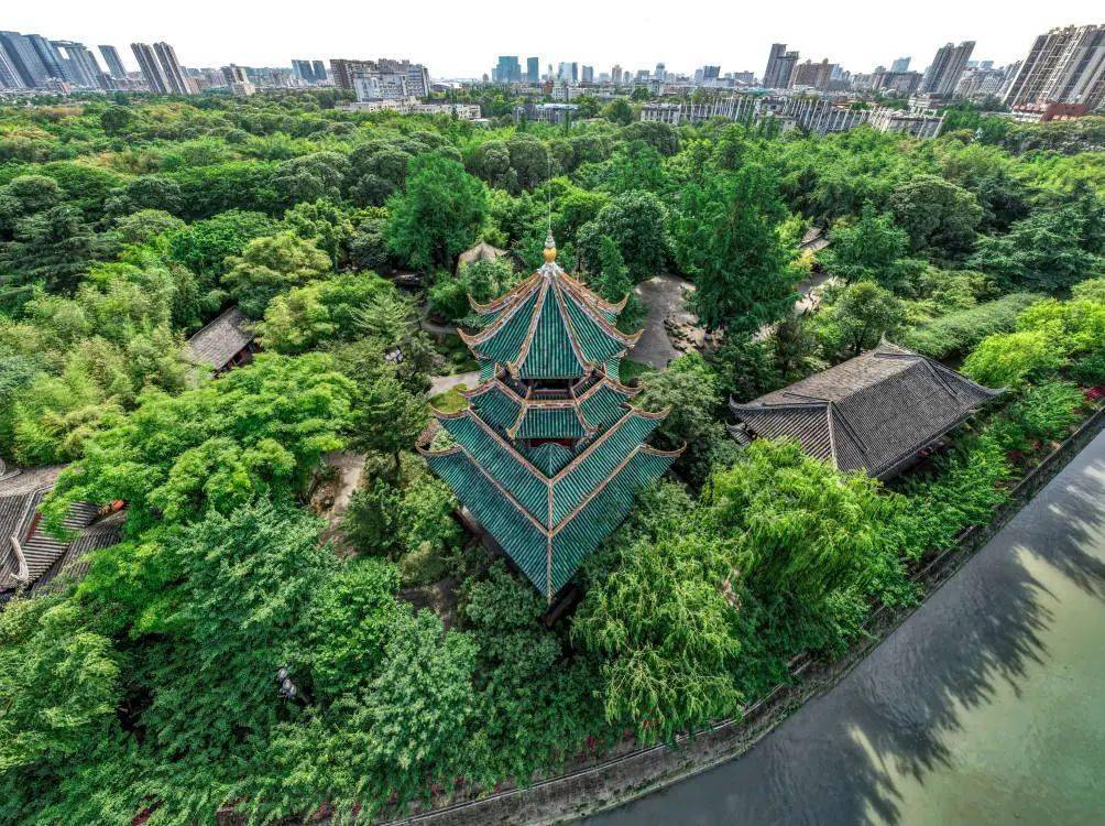 竹波荡漾,一碧千里的望江楼(图片来源:成都望江楼公园官网)特别提示