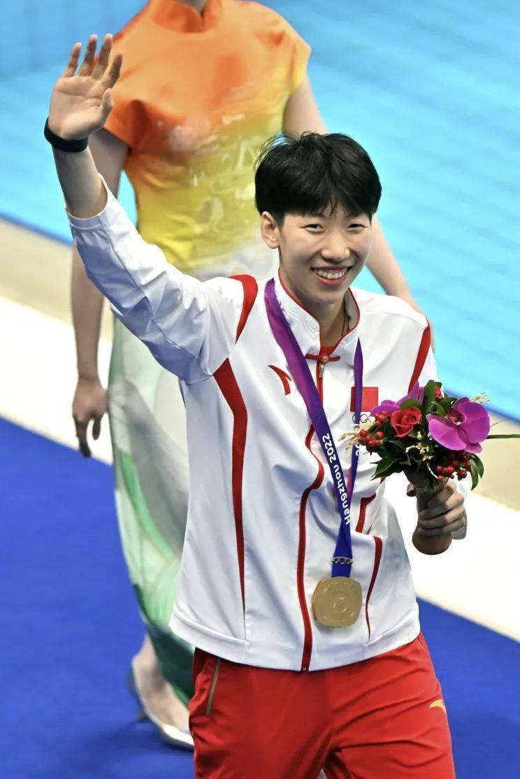 2021年进入中国跳水队,2022年6月,在2022年世界游泳锦标赛上获得女子1