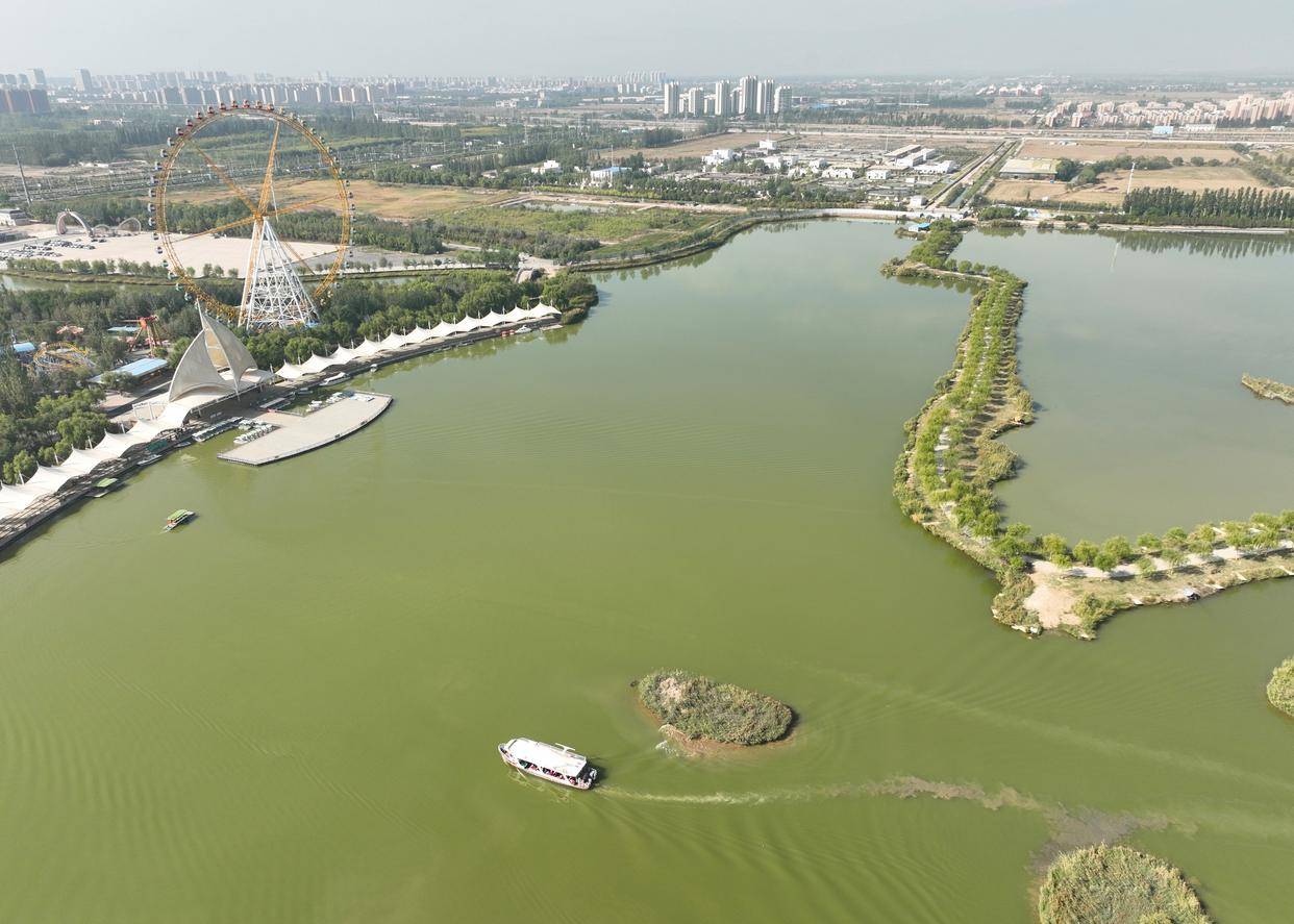 航拍宁夏银川湿地公园秋景美如画_中国_新闻网_于晶