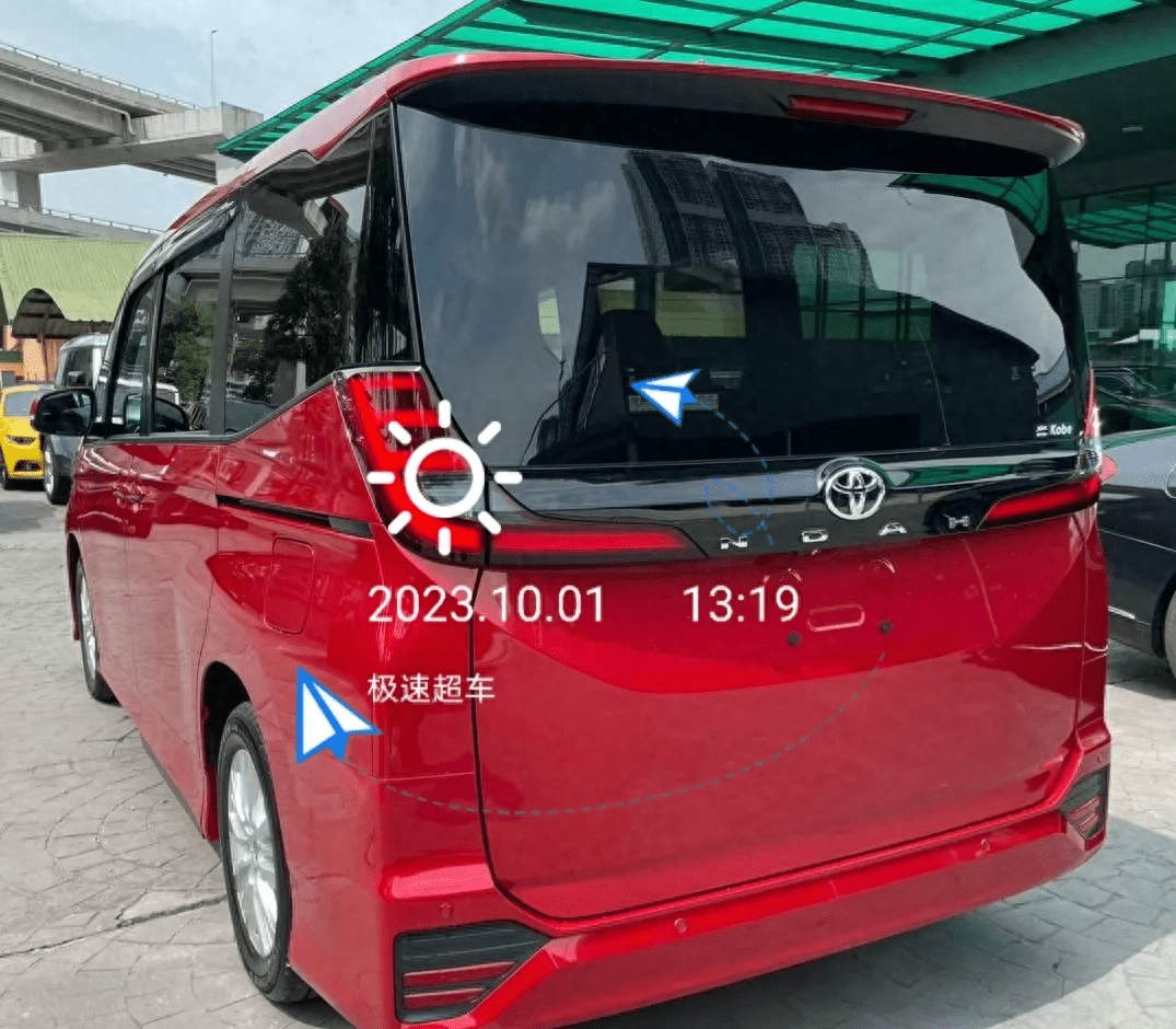 丰田noah家用mpv登场,2.