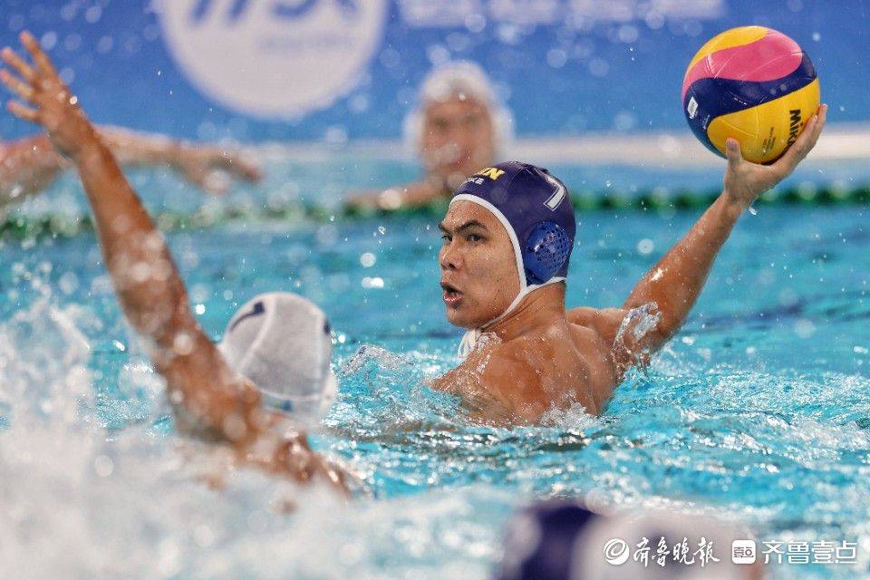 中国男子水球队战胜哈萨克斯坦,将与日本队争冠_对阵_黄龙体育中心_末