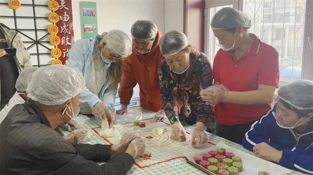 哈尔滨市社会组织双服务公益超市揭牌启动