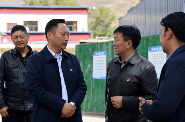 【乡村振兴进行时】扎西旺加检查督导乡村振兴项目建设工作