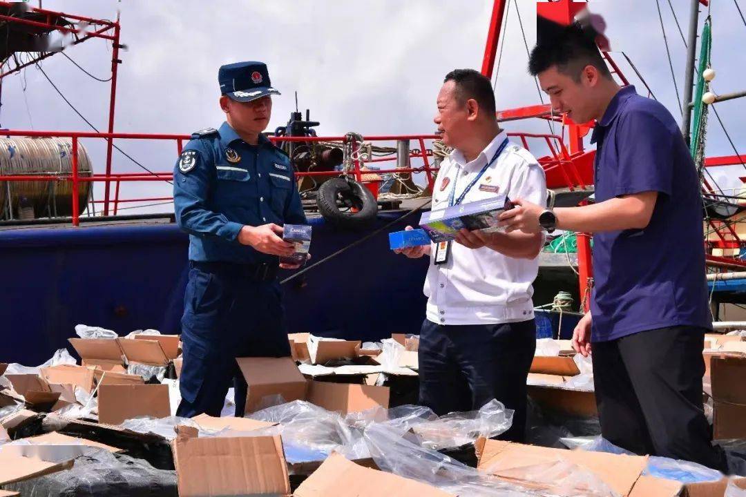 7万余条!海口海警抓获3人_快艇_嫌疑_执法