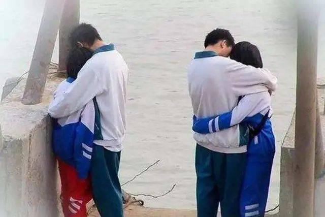 随着时代的飞速发展发展,中学生越发早熟,由此带来的早恋而引发的一