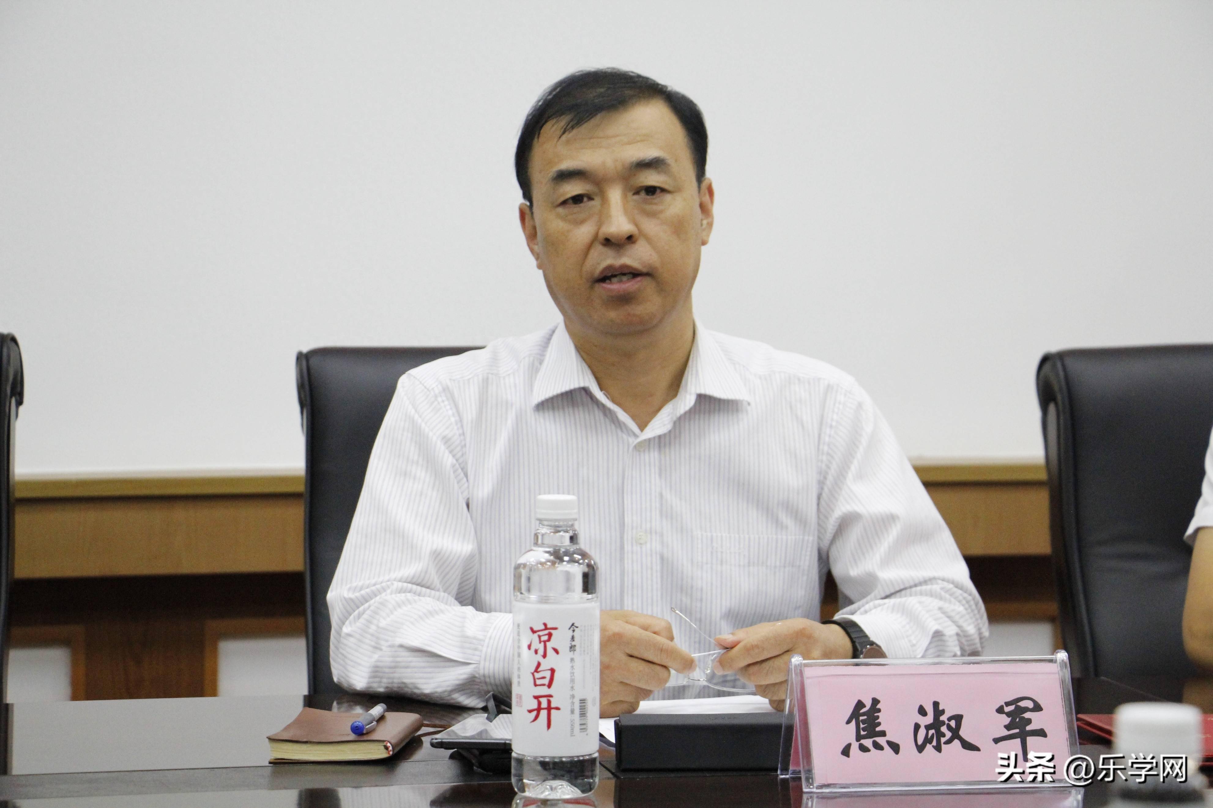 八大湖街道"家校社协同育人实践中心"揭牌 道德模范宣讲获好评