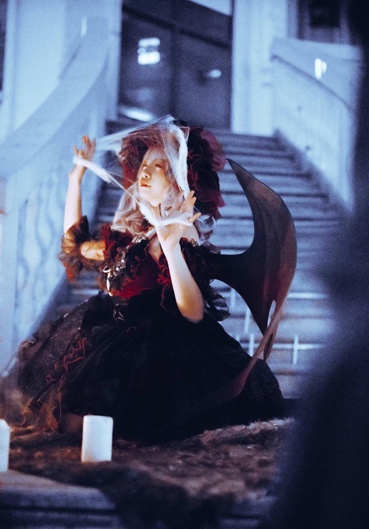 lolita 恶魔装扮_鲜血_图片_来源