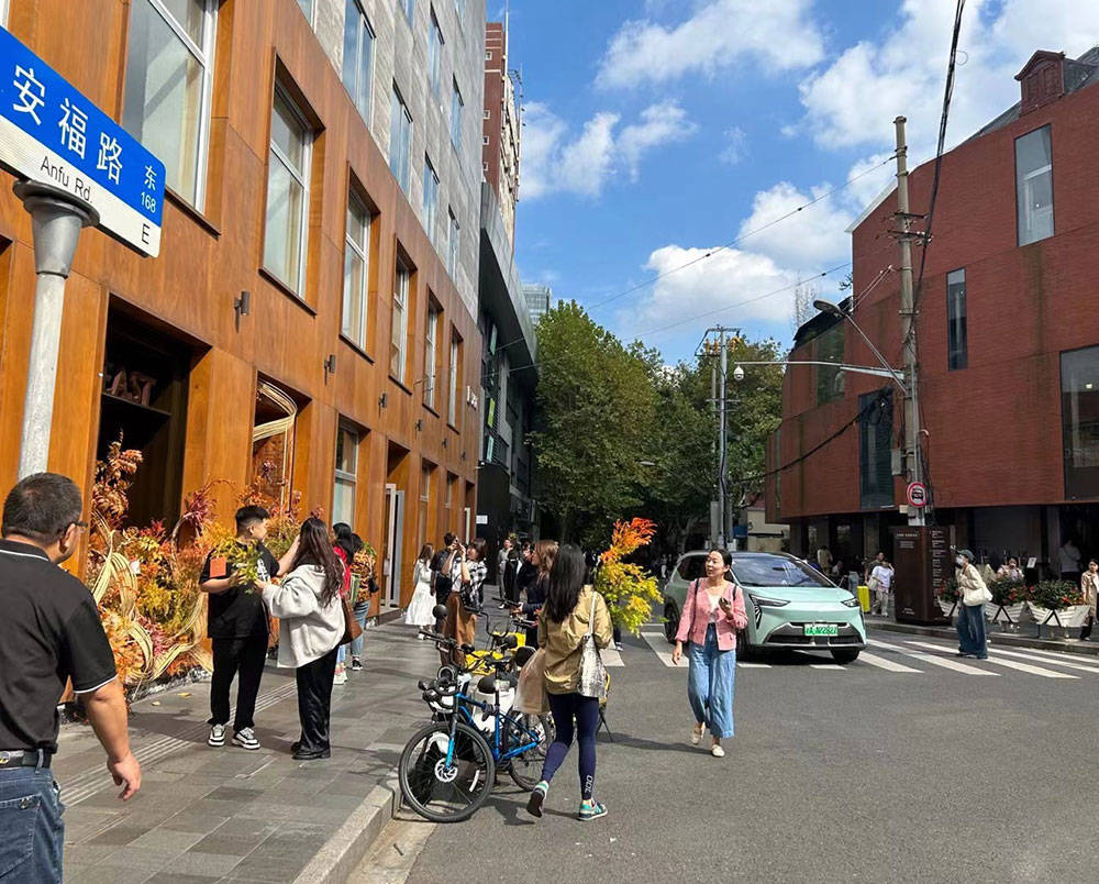 上海安福路多了一抹香松色彩这家网红花店今日告别