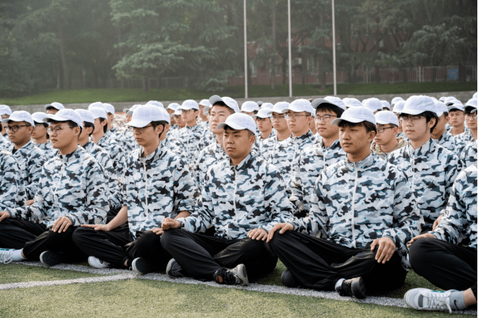 國際青年社區 | 新生集結,裝備開足,一起來領略軍訓的魅力吧!