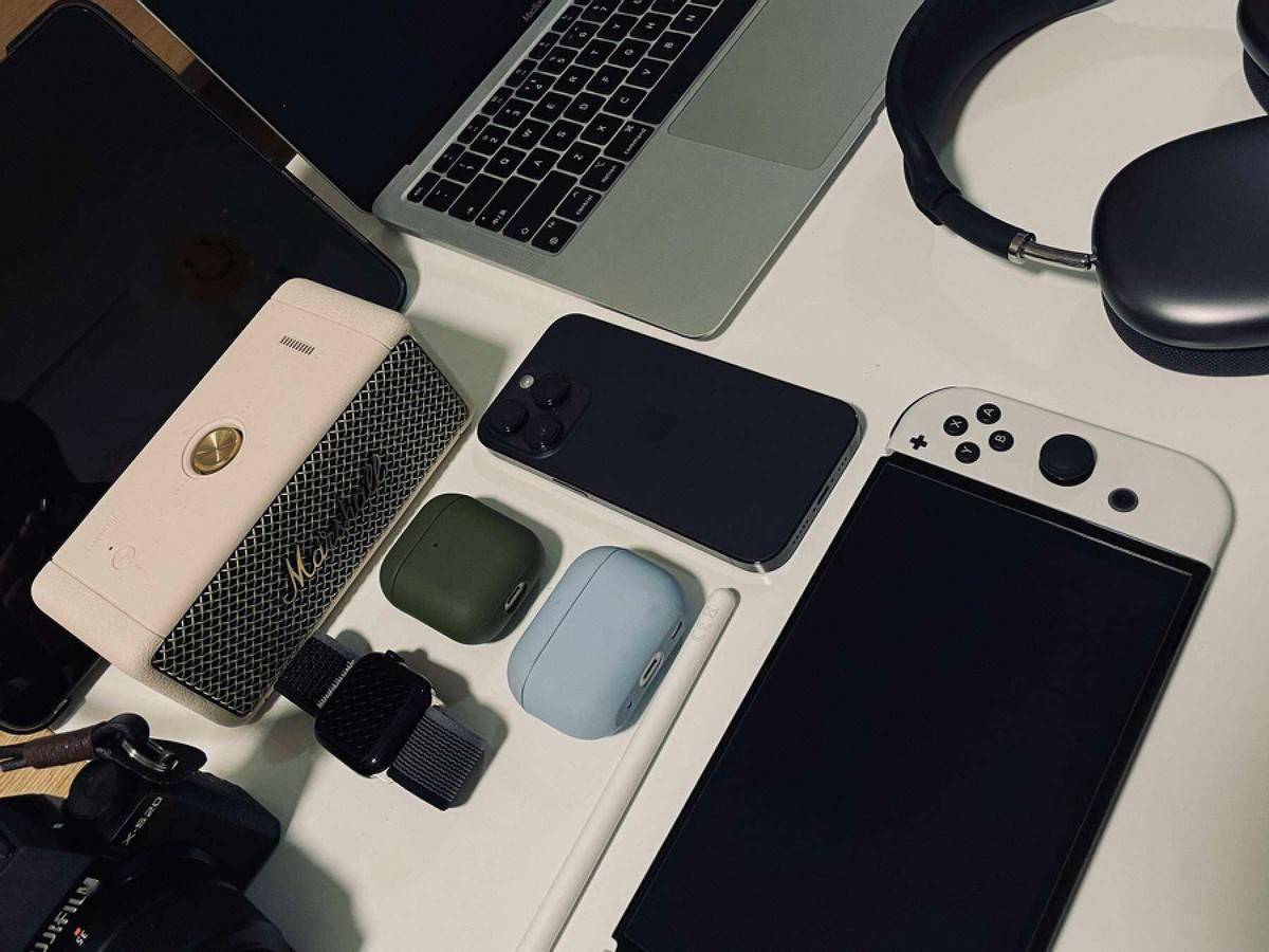 华为推出冰糖,卡片两款全能充,充电器"大一统"时代到来_设备_数据线