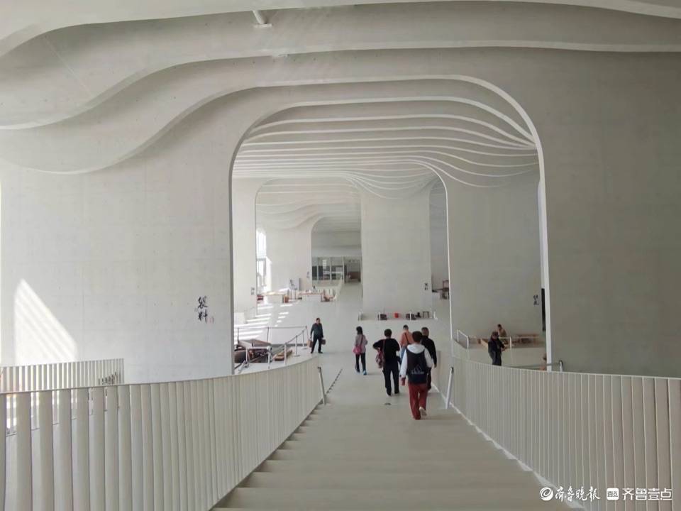 红星宣纸博物馆,超大宣纸制作现场很震撼_朱明