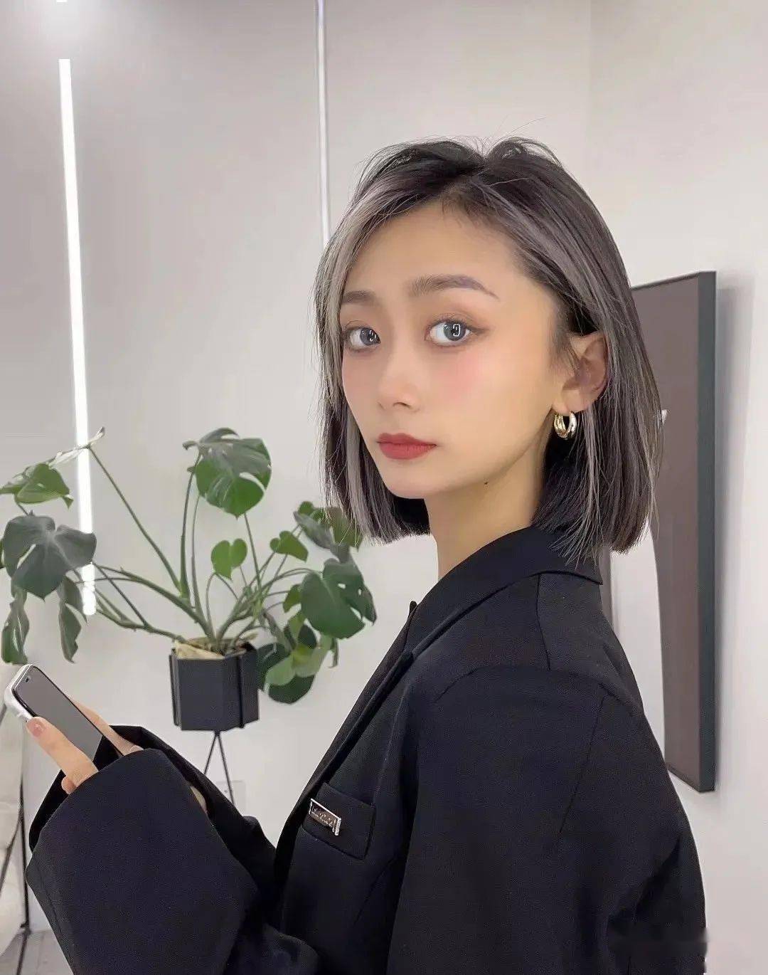 光束染短发绝美呀