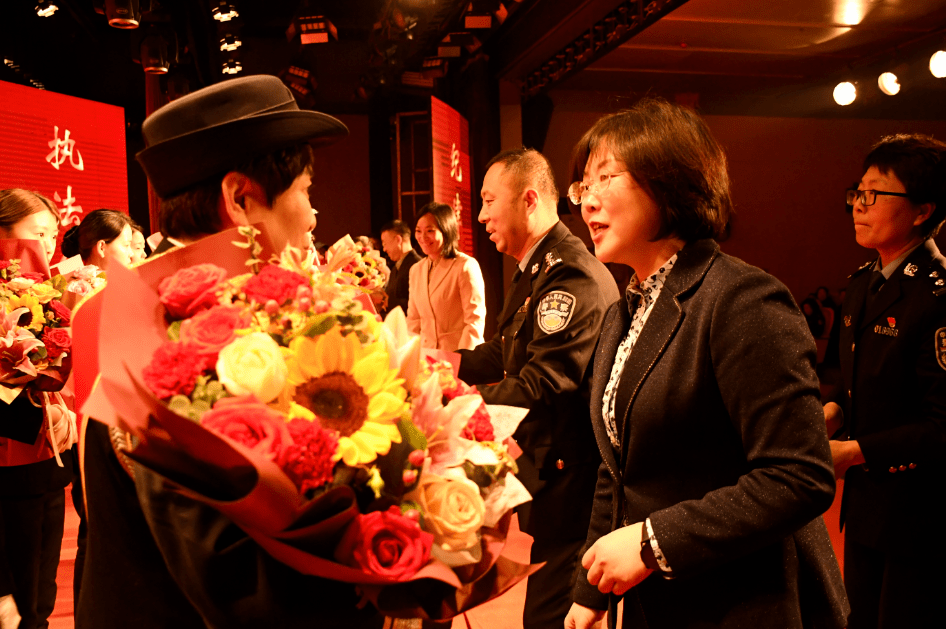 法治在线|清徐县公安局举行首届民警荣誉退休仪式_山西_工作_杜旭东