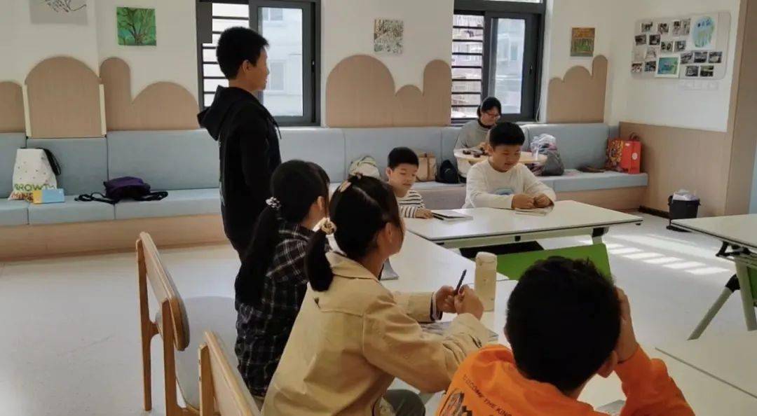我们不要理想社会 | 读书会《记忆传授人》_生活_社区_乔纳斯