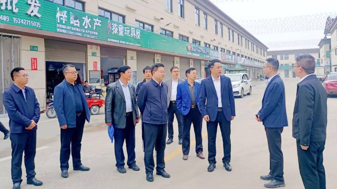 郧西县县委副书记,县长王兵对西商房县绿色农港的民生定位给予了认可