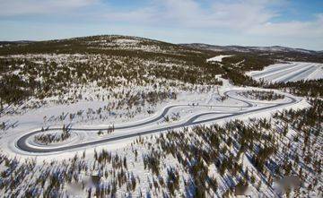 芬兰诺记轮胎测试中心的经理matti suurip0101解释说:"从产品研发