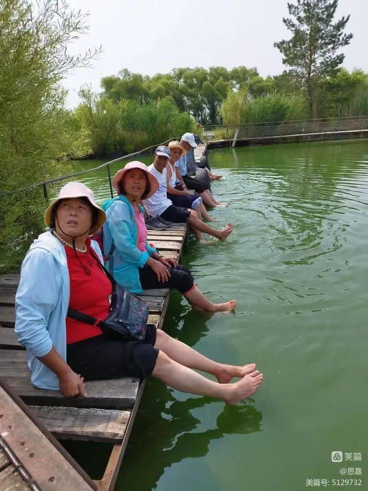 是蜚声中外的世界名泉,享有"神泉","圣水"的美誉,和法国的维希矿泉