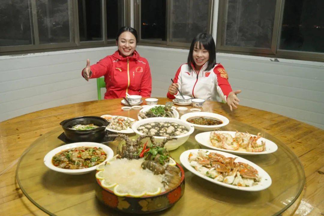 郑臣如先生于2011年1月率领大澳村长跑队10名队员参加厦门国际马拉松