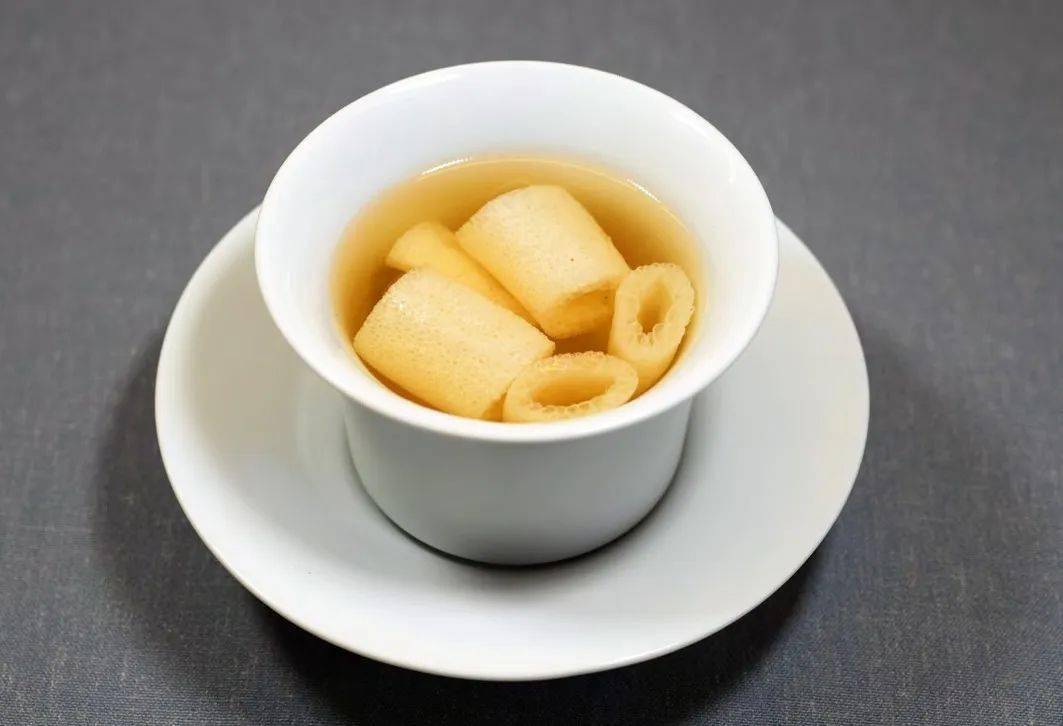 青岛怡情烩餐厅经典菜式_鱼子酱_海参_鲍鱼