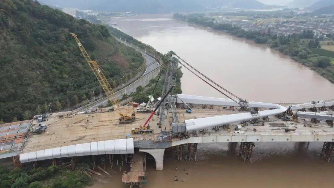 台州临海这一标志性工程再迎新节点_伏龙_大桥_施工