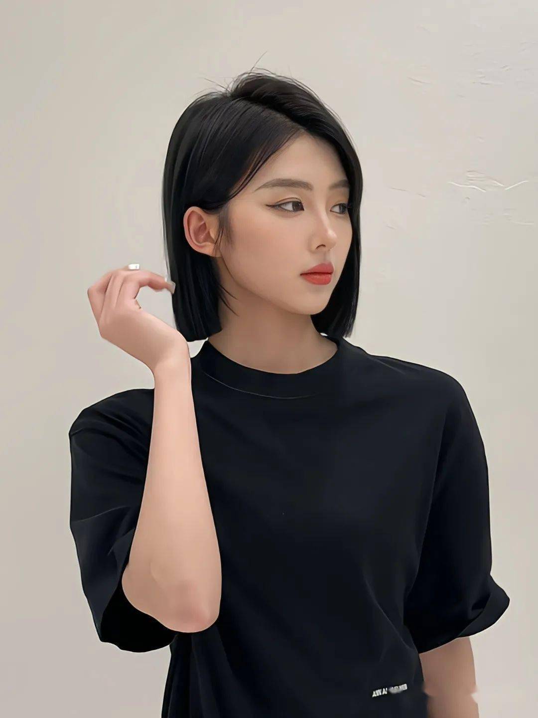 齐肩短发御姐风呀