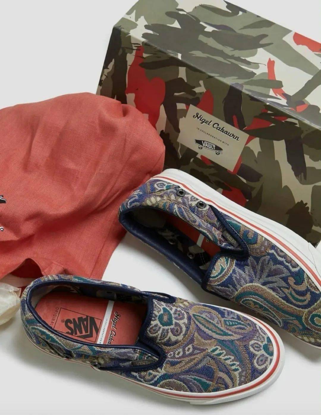 sk8-mid classic slip-on
