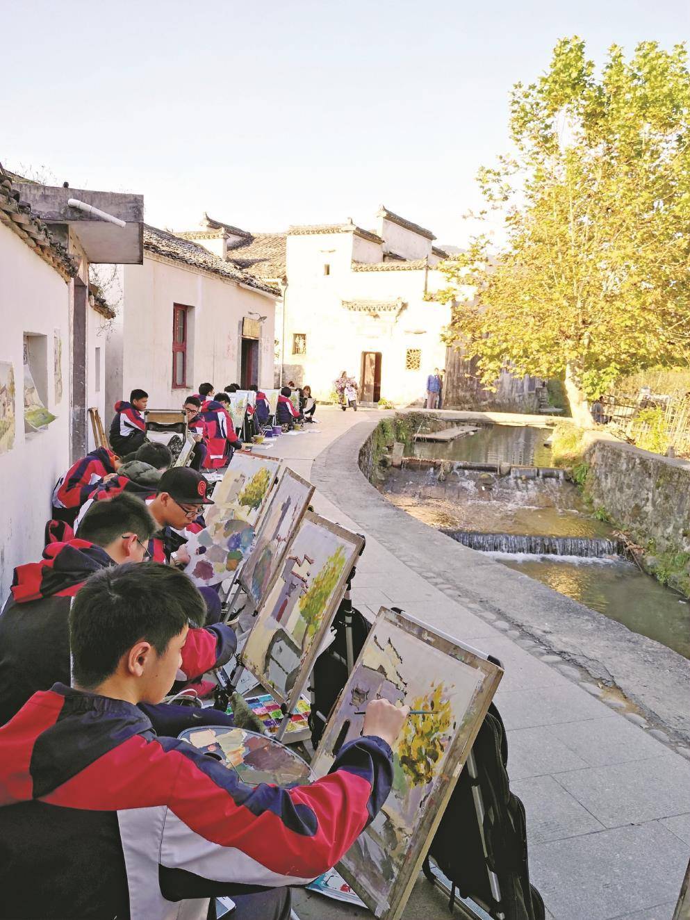 让每个学生都能找到适合自己个性发展的课程1996年紫竹园中学建校时